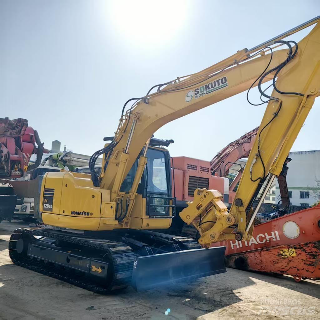 Komatsu PC 128 US حفارات وسط 7 طن - 12 طن