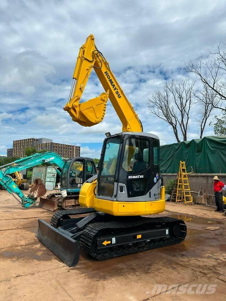Komatsu PC 78 US-6N0 حفارات زحافة