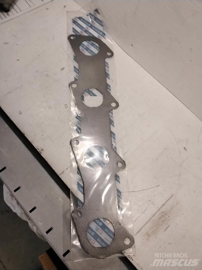 Ford 83999221 NH محركات