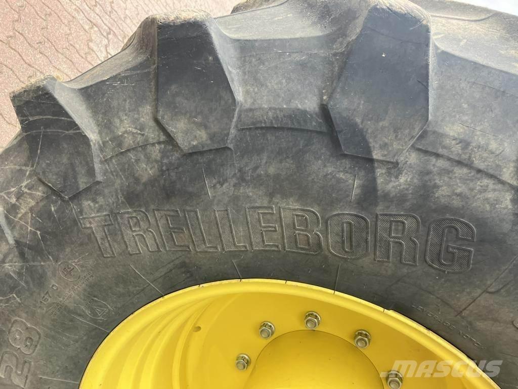 John Deere 6250R الجرارات
