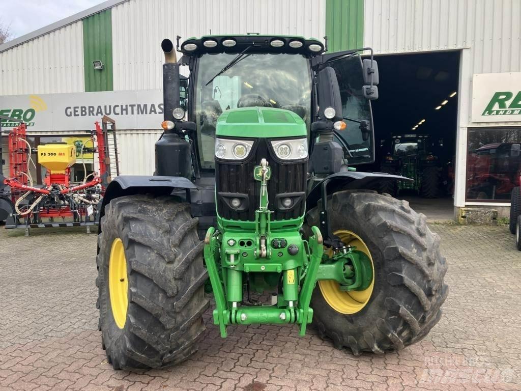 John Deere 6250R الجرارات