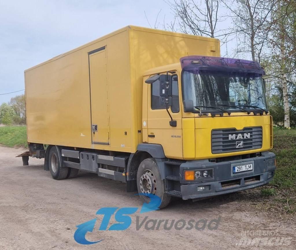 MAN ME 18.250 4x2 BL شاحنات ذات هيكل صندوقي