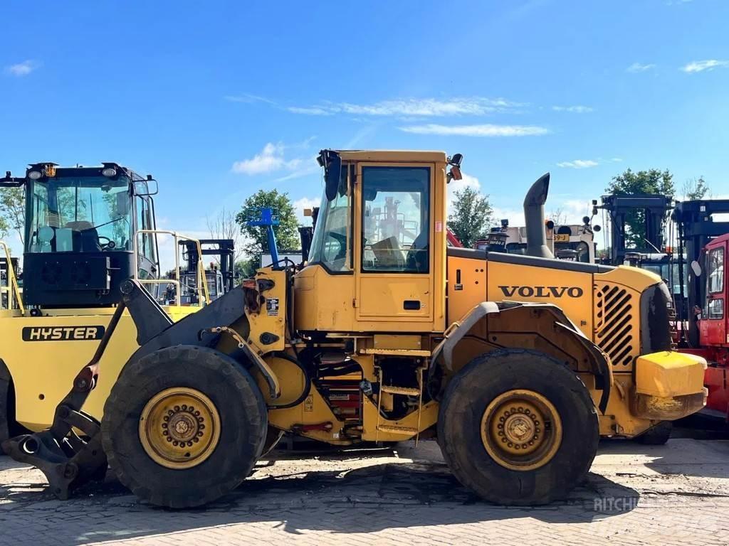 Volvo L90E لوادر بعجل