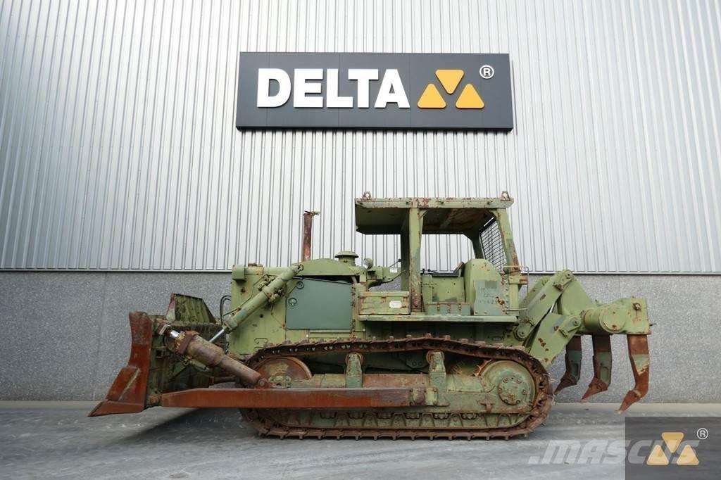 CAT D7F Ex-army بلدوزرات مجنزرة