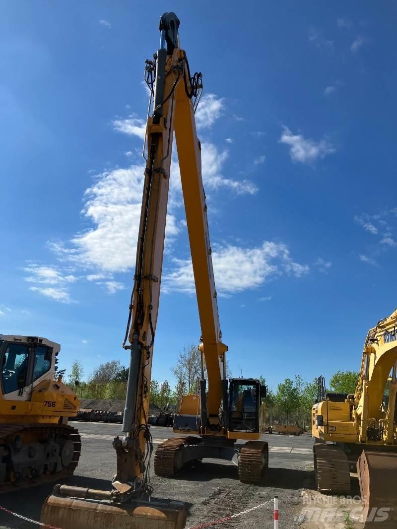 Liebherr R936 حفارات زحافة