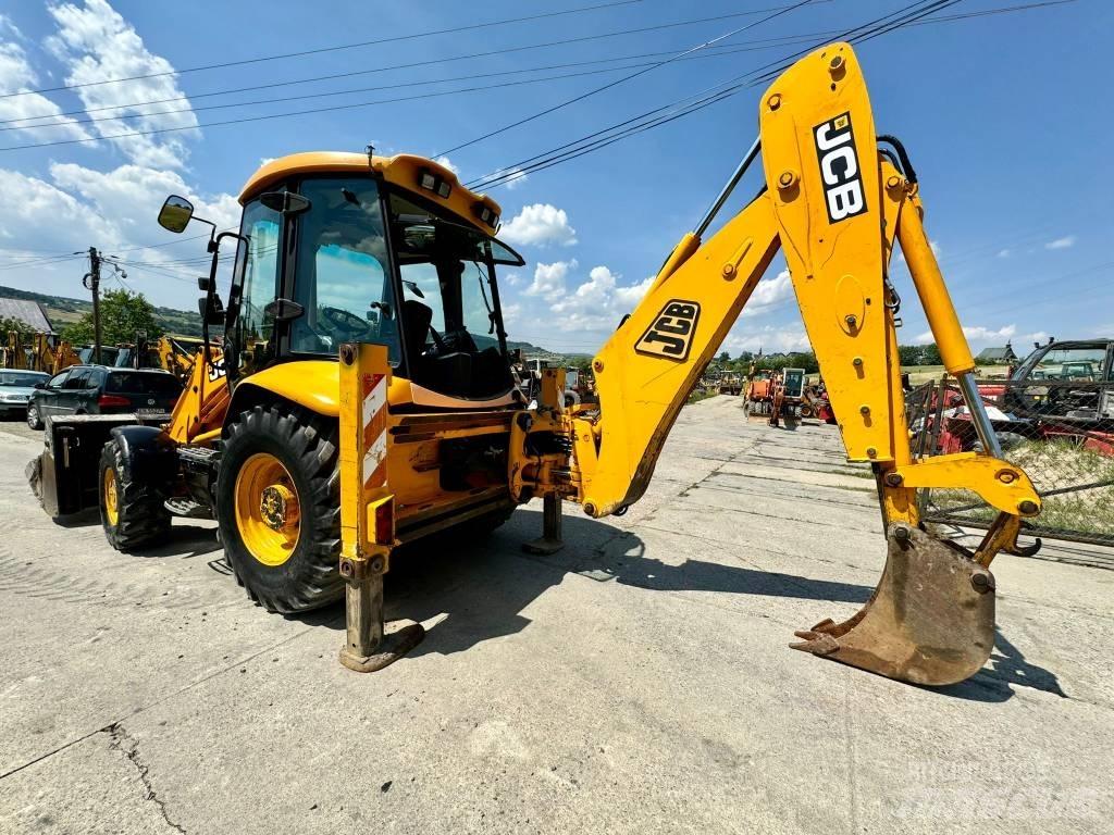 JCB 3CX لوادر ذات جرافات عكسية