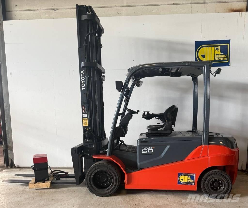 Toyota truck 8FBMT50 شاحنات ذات رافعات شوكية تعمل بالكهرباء