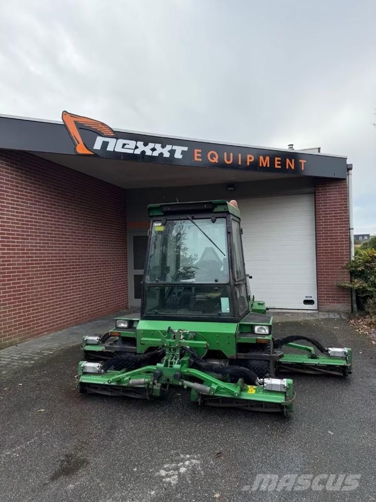 John Deere 1903 ركوب الحشائش