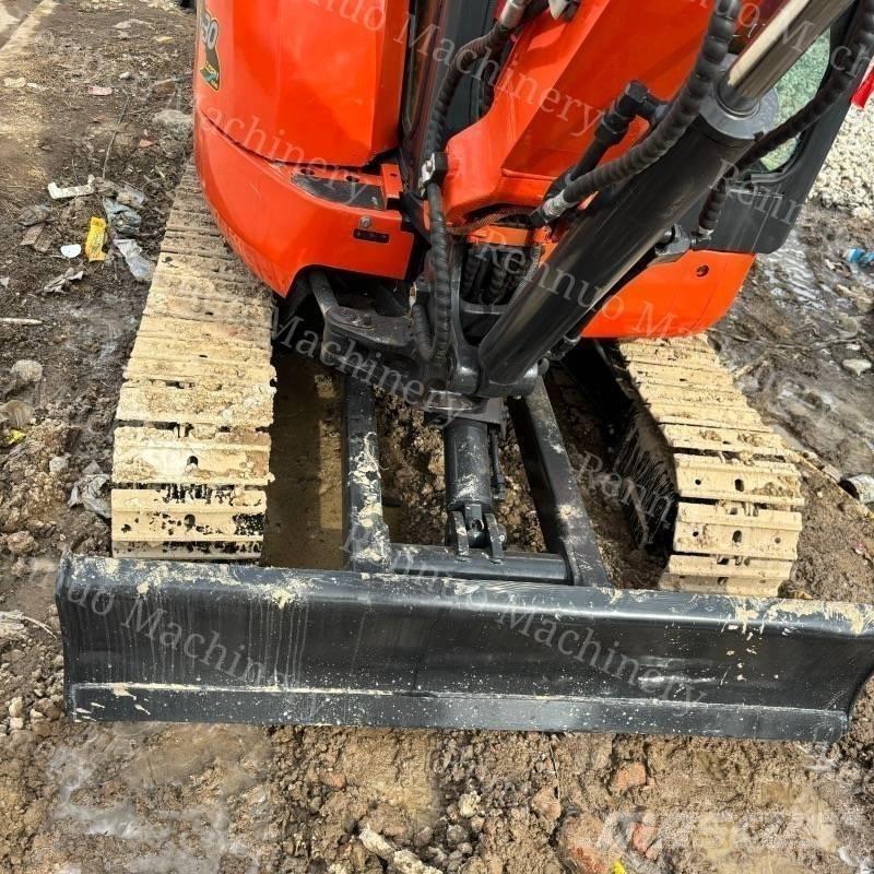 Kubota U 30 حفارات صغيرة أقل من 7 طن (حفارات صغيرة)