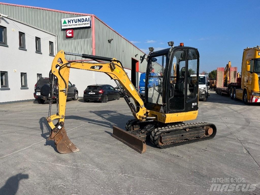 CAT 302.7 D CR حفارات صغيرة أقل من 7 طن (حفارات صغيرة)