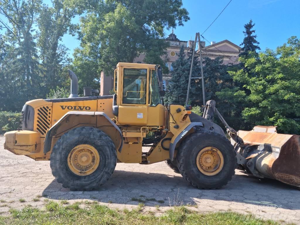Volvo L 120 E لوادر بعجل