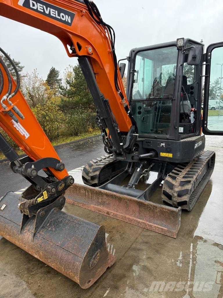 Doosan DX 55 RZ حفارات زحافة