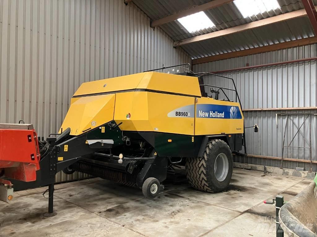 New Holland BB960A محزمات مربعة