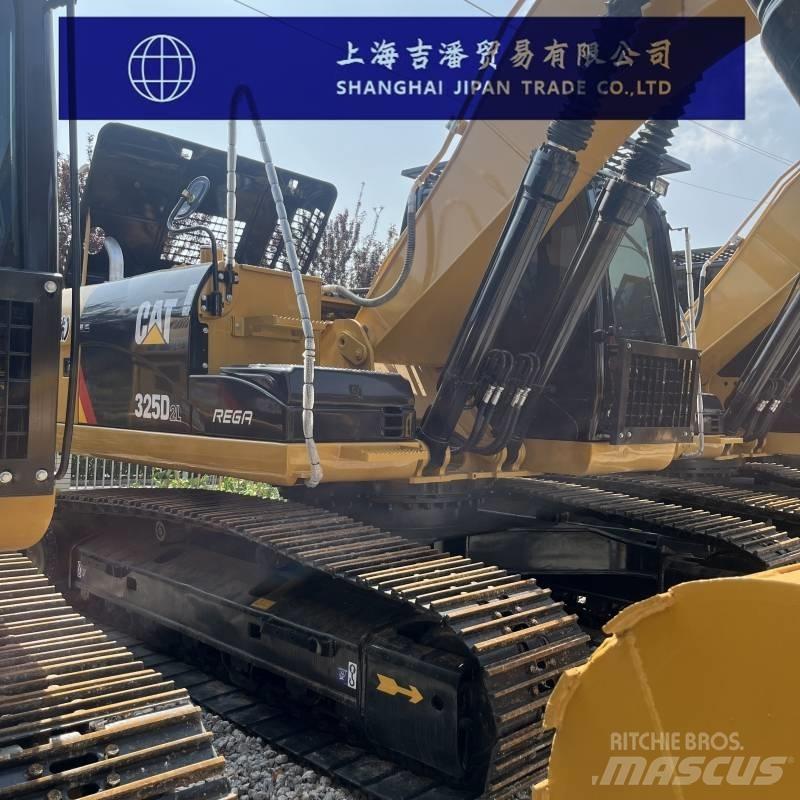 CAT 325 D حفارات زحافة