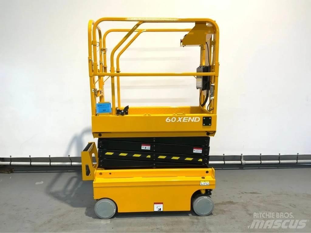 John Deere 60XEND رافعات مقصية الشكل