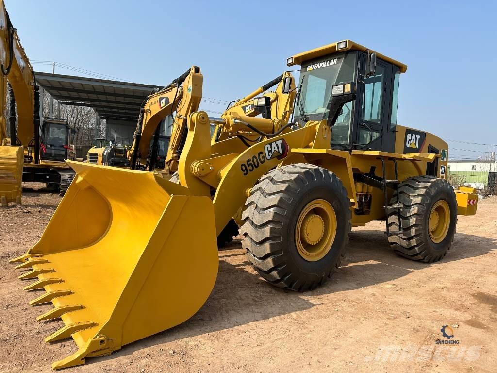 CAT 950G لوادر بعجل