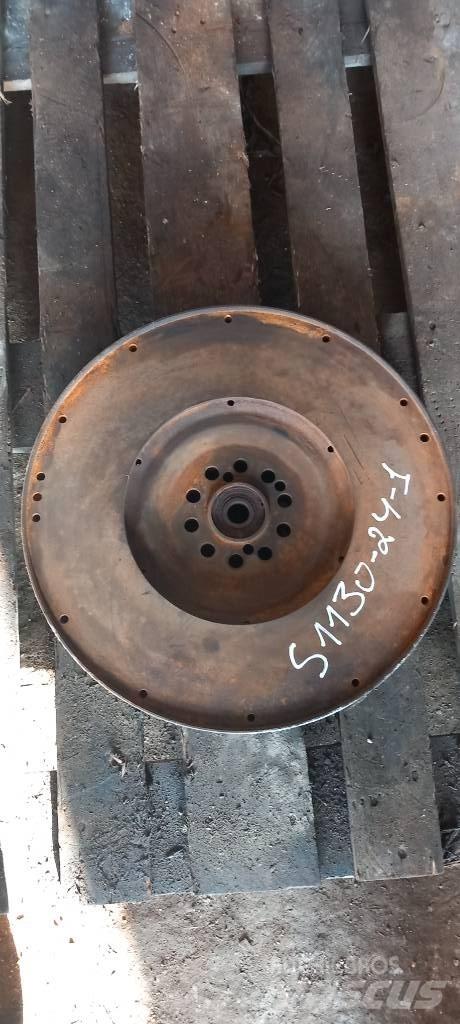 Scania R 440.    1805086 محركات