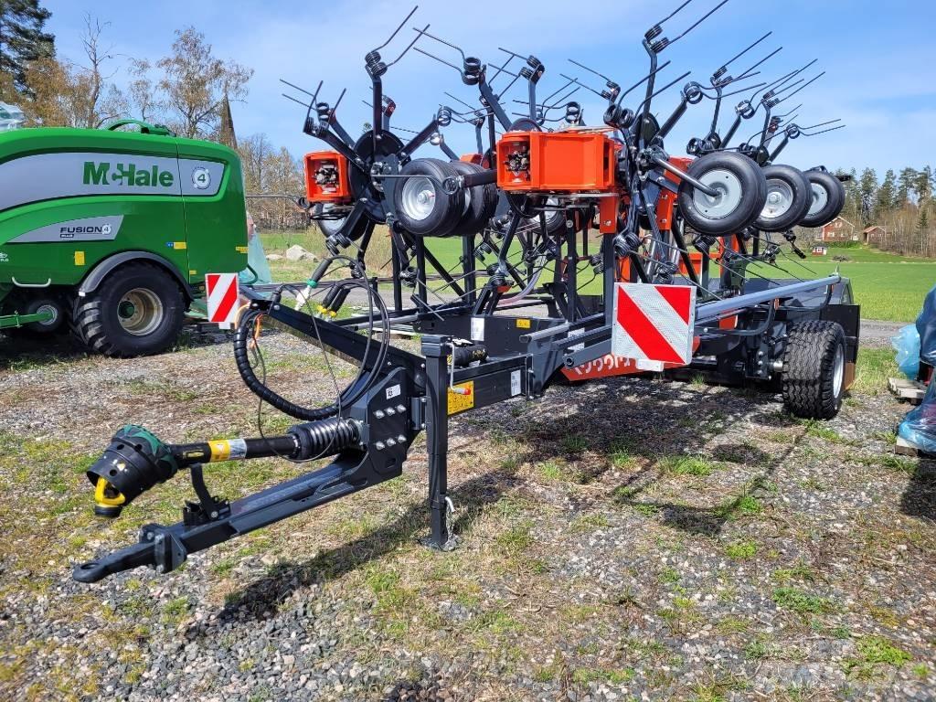 Kubota TE 12513 C مكابس وميبسات التبن