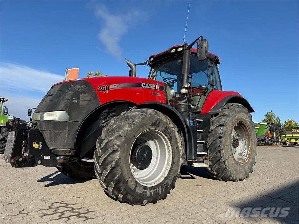 Case IH IH CVX 310 الجرارات