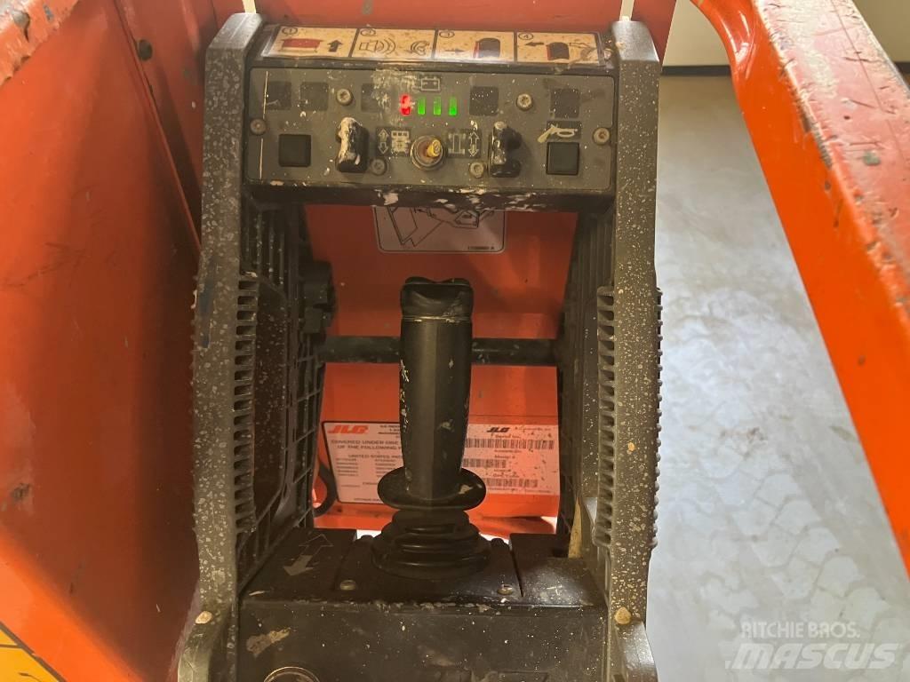 JLG 1230 ES رافعات السارية الرأسية