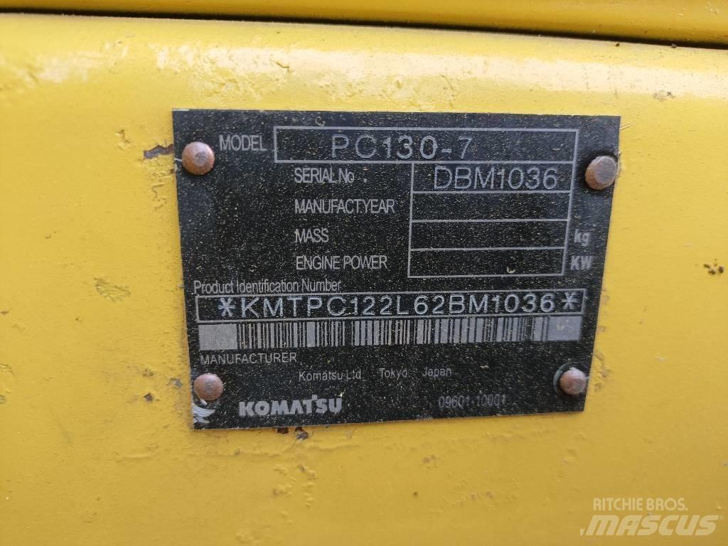 Komatsu PC130 حفارات زحافة