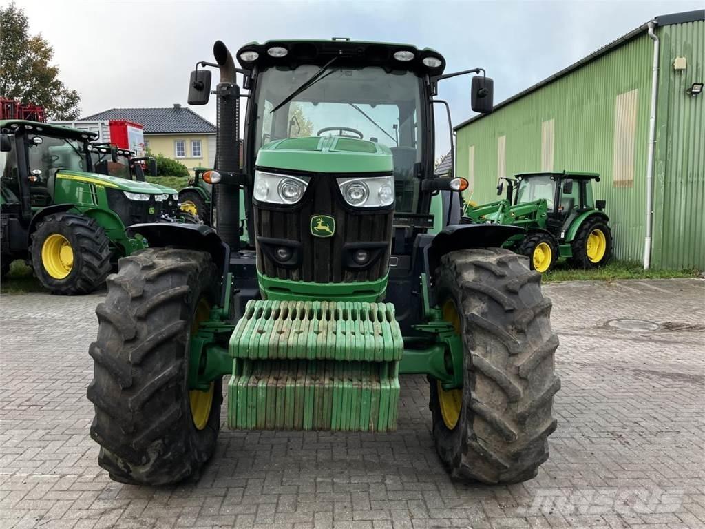 John Deere 6150R الجرارات