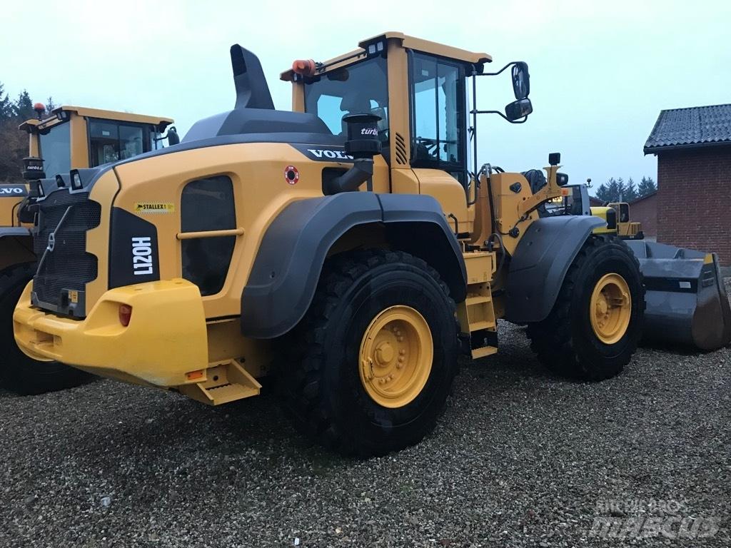 Volvo L120H لوادر بعجل