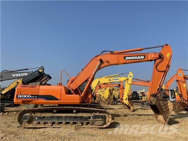 Doosan DH300 حفارات زحافة