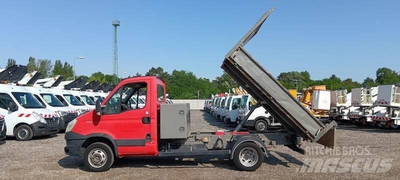 Iveco 35C13 - Tipper شاحنات قلابة
