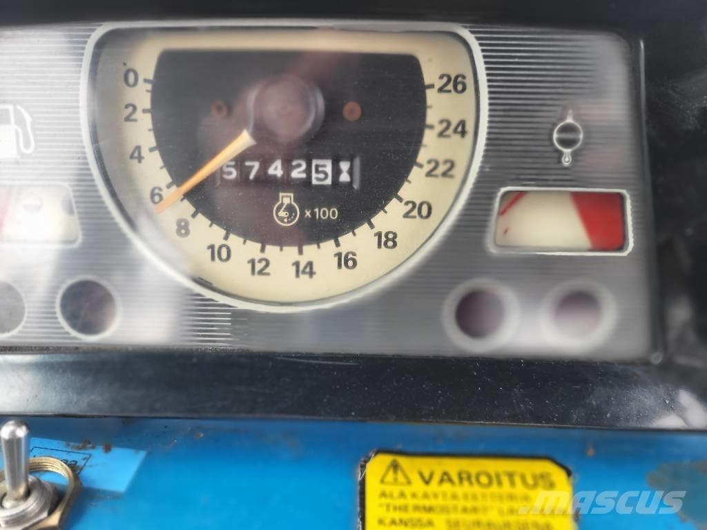 Ford 6610 الجرارات