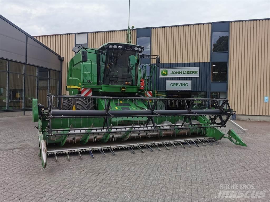 John Deere T560 حصادات