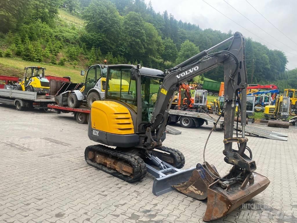 Volvo EC 27 C حفارات صغيرة أقل من 7 طن (حفارات صغيرة)