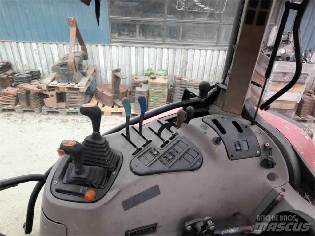 Case IH MXU135 الجرارات