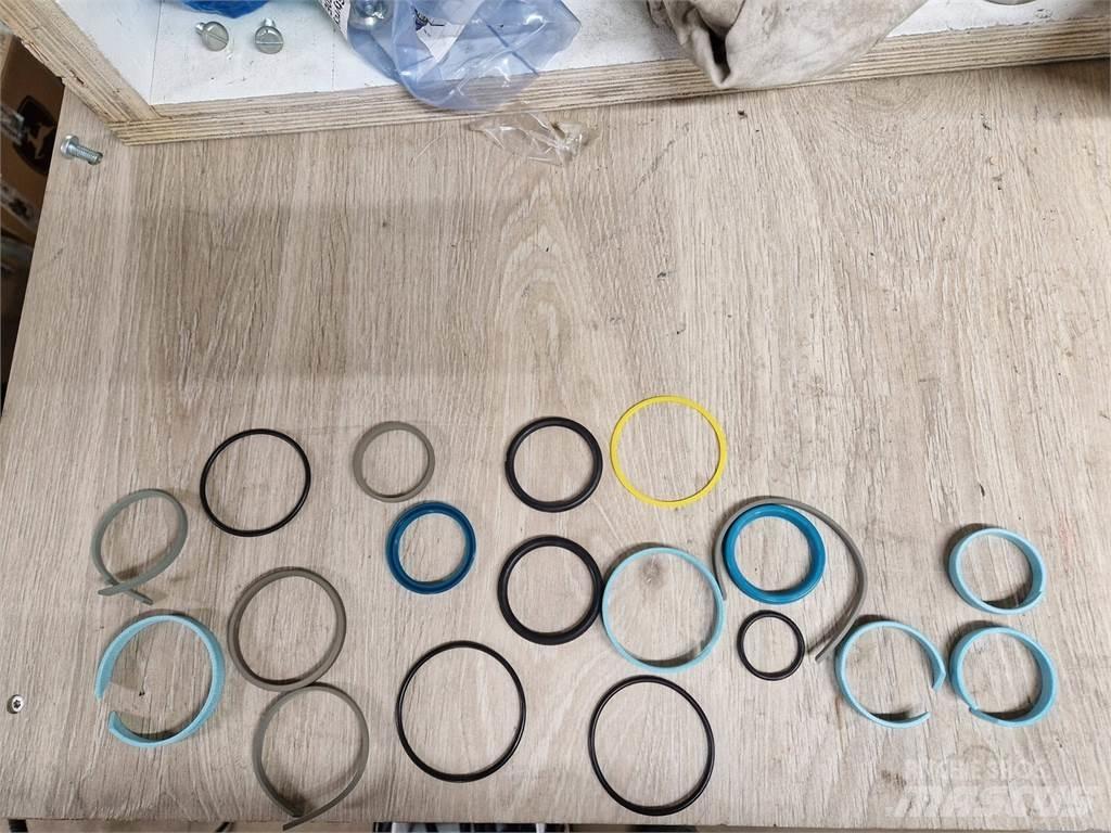 Ponsse NH043993-05 رافعات شحن