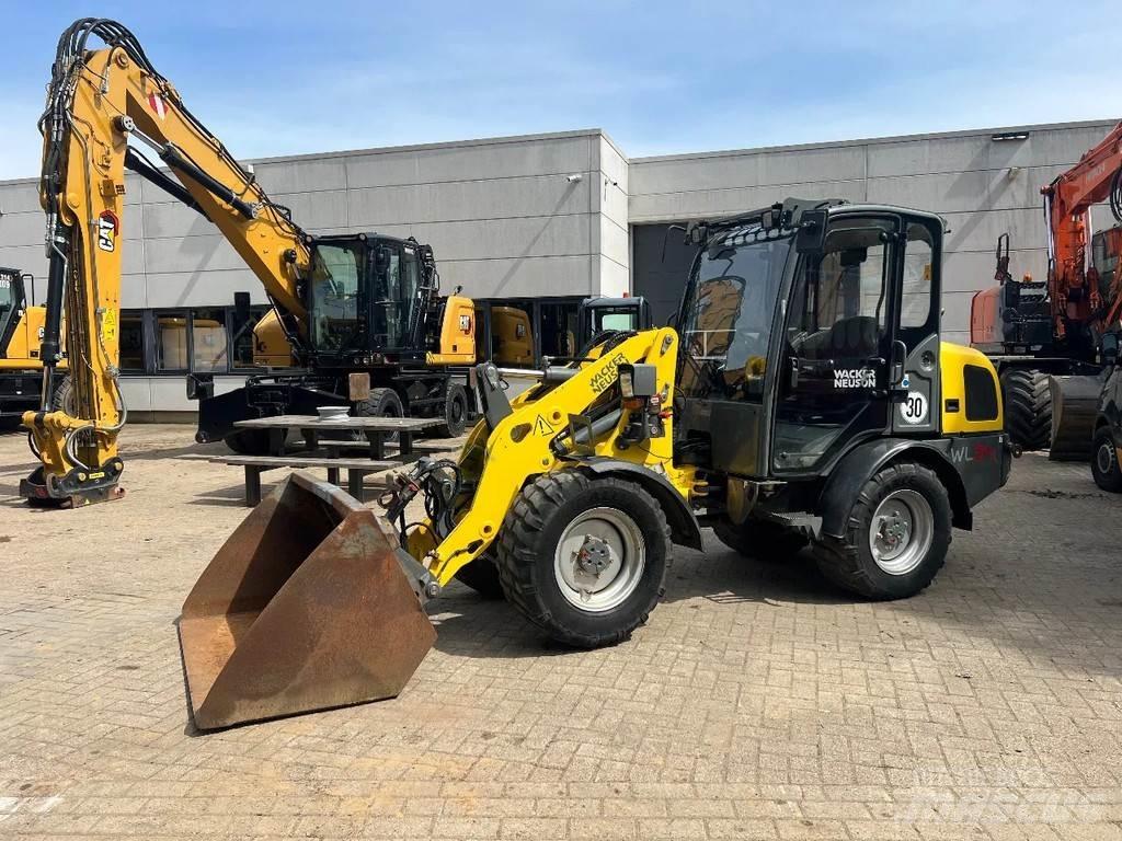 Wacker Neuson WL34 لوادر بعجل