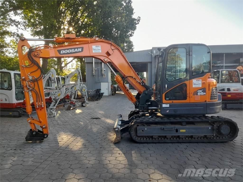 Doosan DX85R-3 حفارات وسط 7 طن - 12 طن