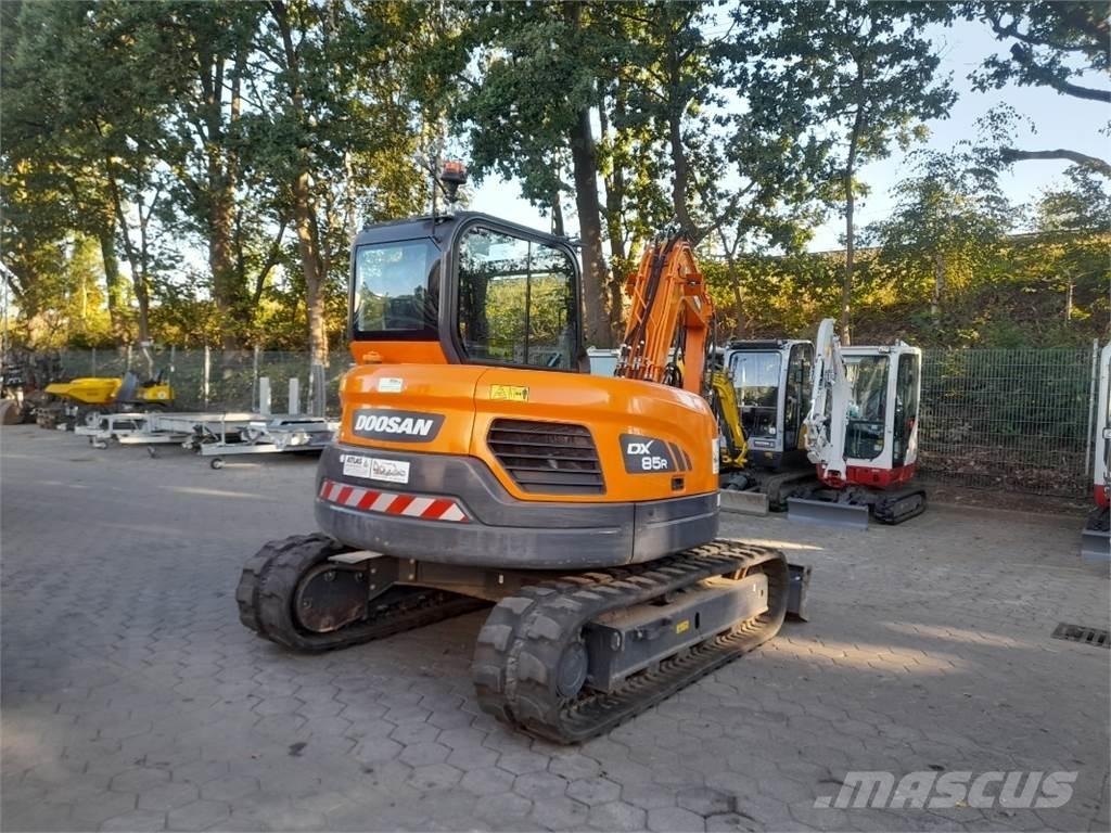 Doosan DX85R-3 حفارات وسط 7 طن - 12 طن