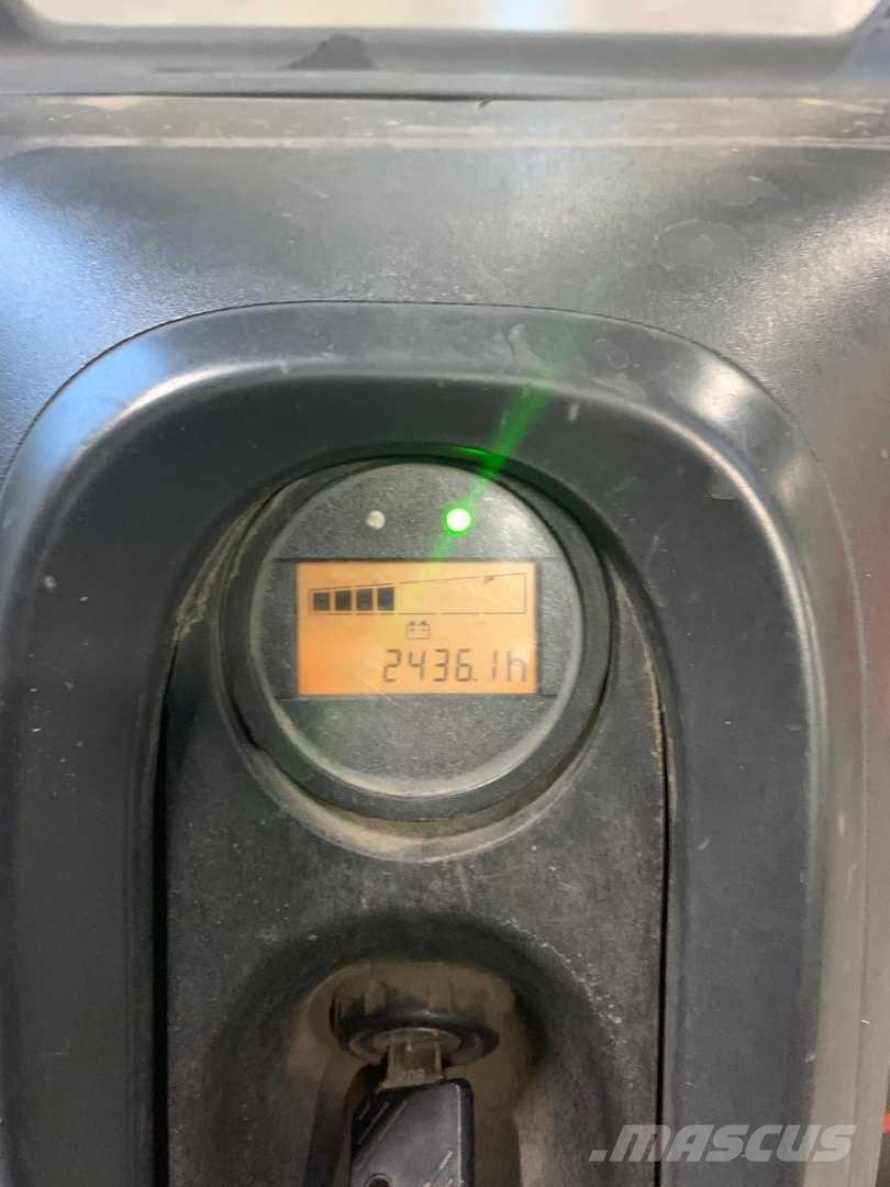 Linde T20 معدات التكديس الجوالة