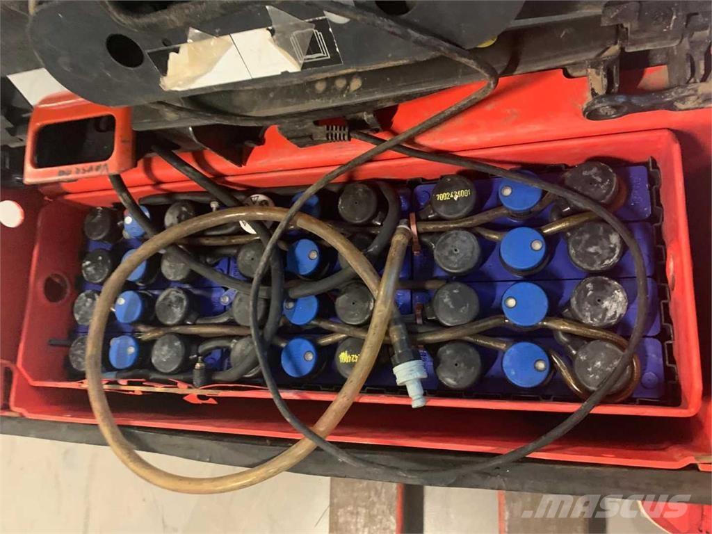 Linde T20 معدات التكديس الجوالة