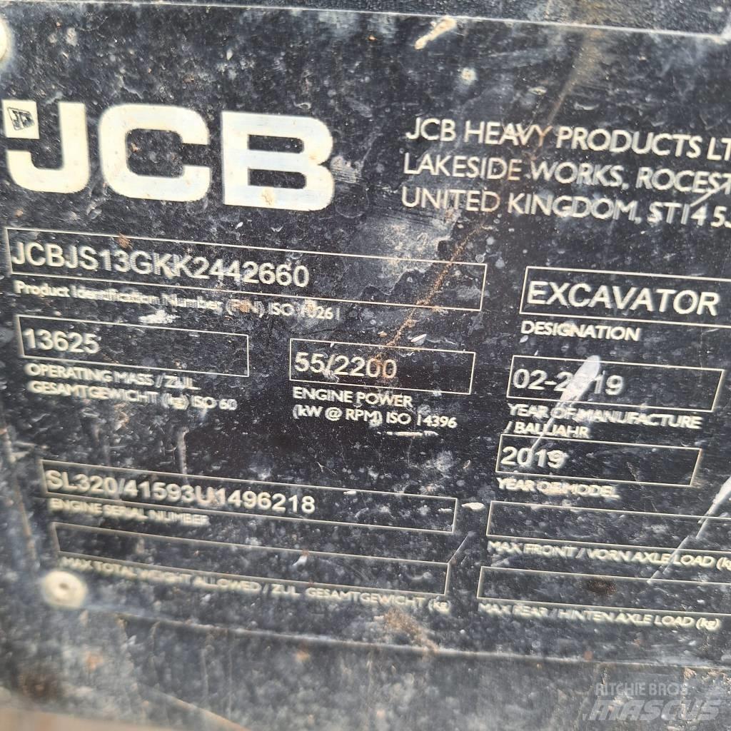 JCB JS 131 LC حفارات زحافة