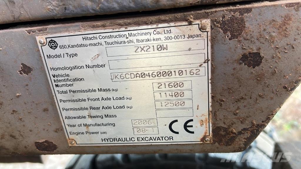 Hitachi ZX 210 W حفارات بعجل