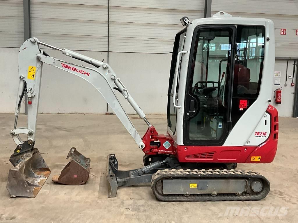 Takeuchi TB 216 حفارات صغيرة أقل من 7 طن (حفارات صغيرة)