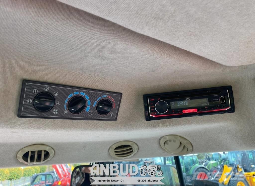 Massey Ferguson 7616 الجرارات