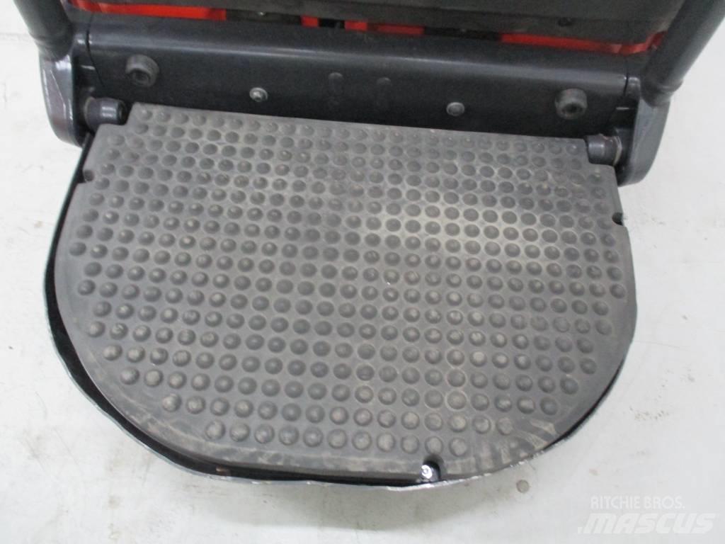 Linde L14 AP شاحنات مناولة ذاتية الدفع