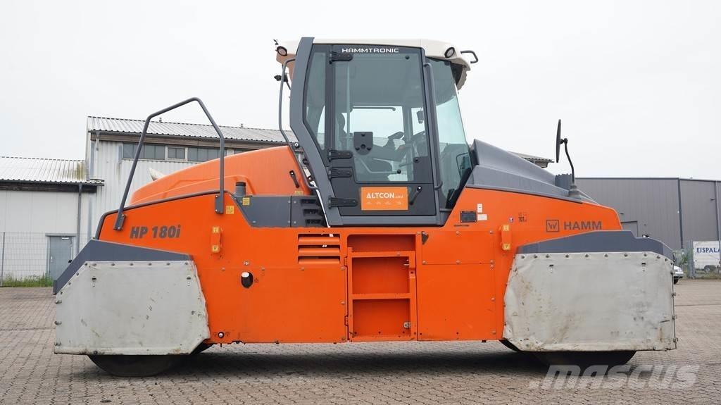Hamm HP 180I مداحل ذات إطارات هوائية