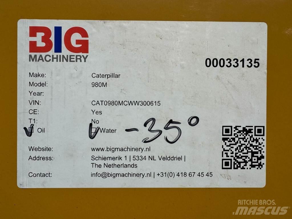 CAT 980M لوادر بعجل