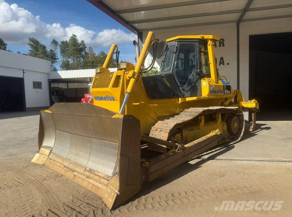 Komatsu D 65 EX 12 بلدوزرات مجنزرة