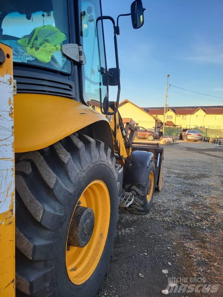 JCB 3 CX لوادر ذات جرافات عكسية