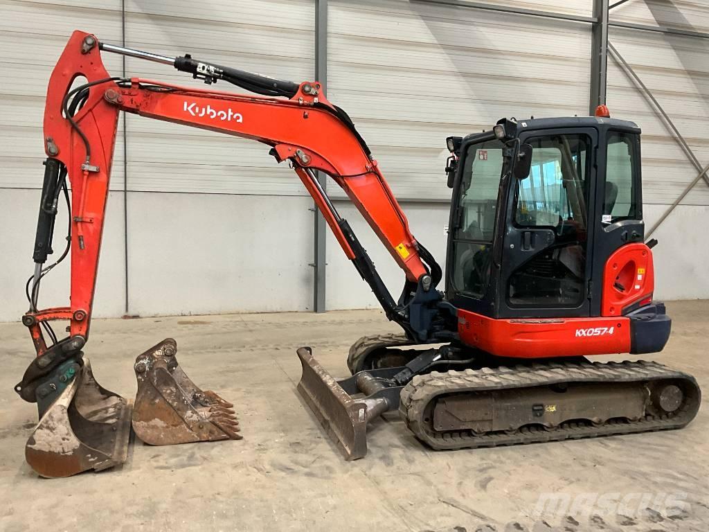 Kubota KX 057-4 حفارات صغيرة أقل من 7 طن (حفارات صغيرة)