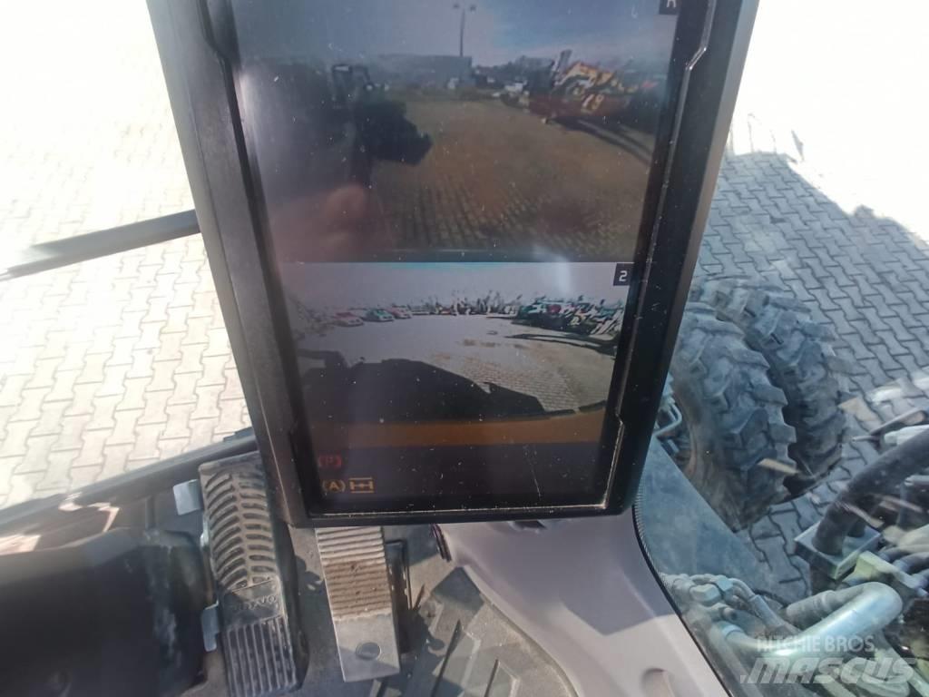 Volvo EW 180 E حفارات بعجل